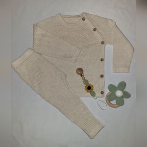 New- Adorable 100% Cotton Matching Set In Oatmeal- 12-18 Months